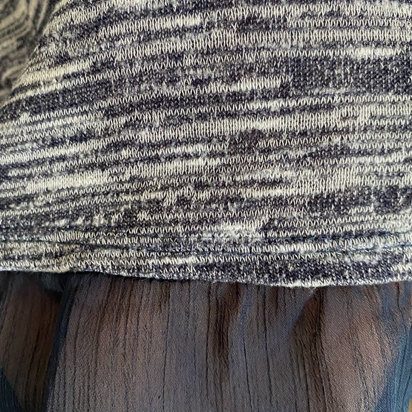 Living Doll Juniors Navy Blue White Short Sleeve Top with Ruffle Hem Size Medium - Picture 4 of 6